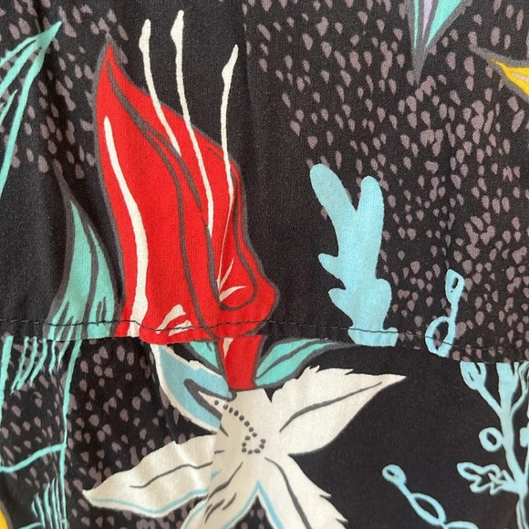 Hurley Shirt Large L black  Floral Hawaiian Short Sleeve Button down tropical - Picture 9 of 15